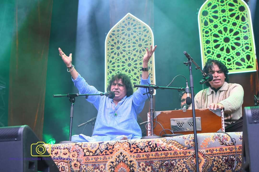 FafKhan's tweet photo. Ustad Faiz Ali Faiz Khan's performing at the Oslo Mela, Norway. 
@AccordsCroises https://t.co/Of34UXRpB2