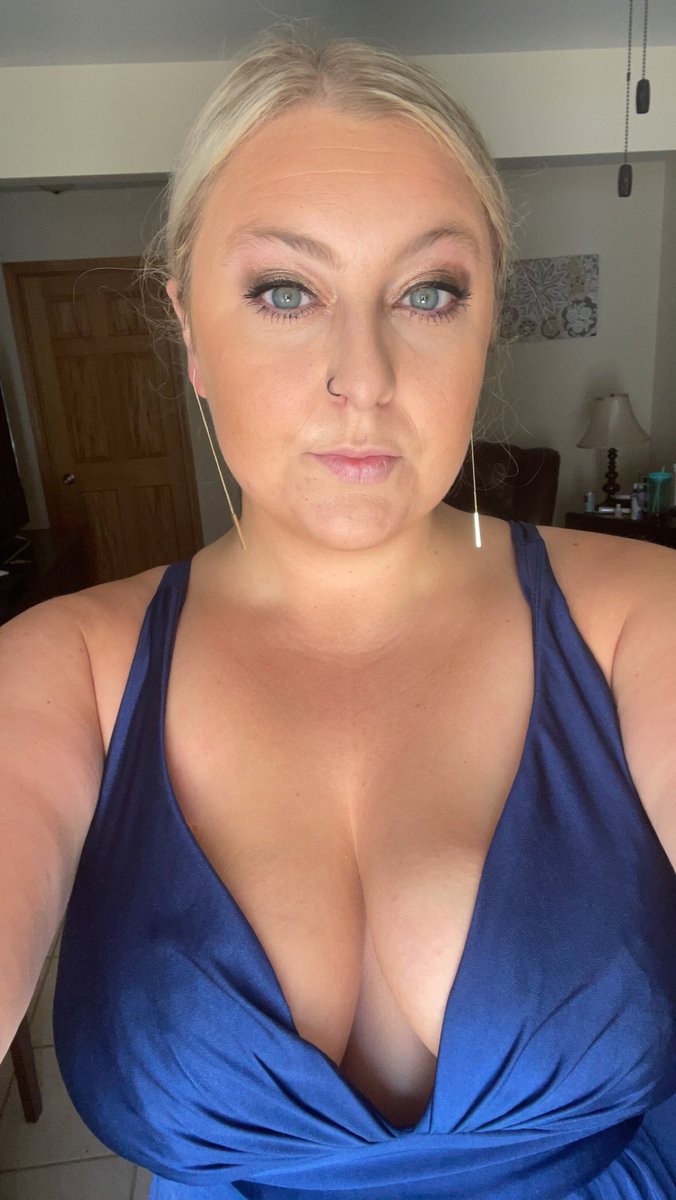 blondegoddess90's tweet photo. Would you take me as your wedding date?! 

Would you let me take you to the bathroom and spank you?

Would you goon and beg to worship my body??

Lmk 🤭 https://t.co/FZVlWiqZZT
