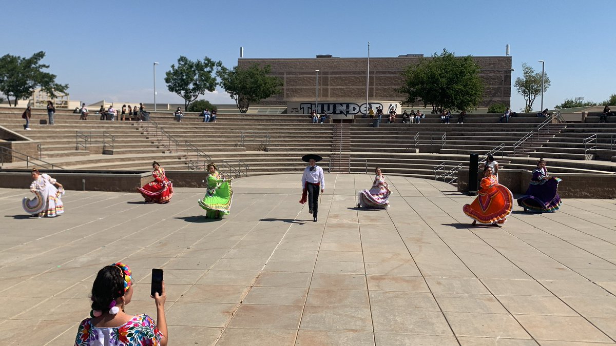 BCBalletFolklorico tweet media