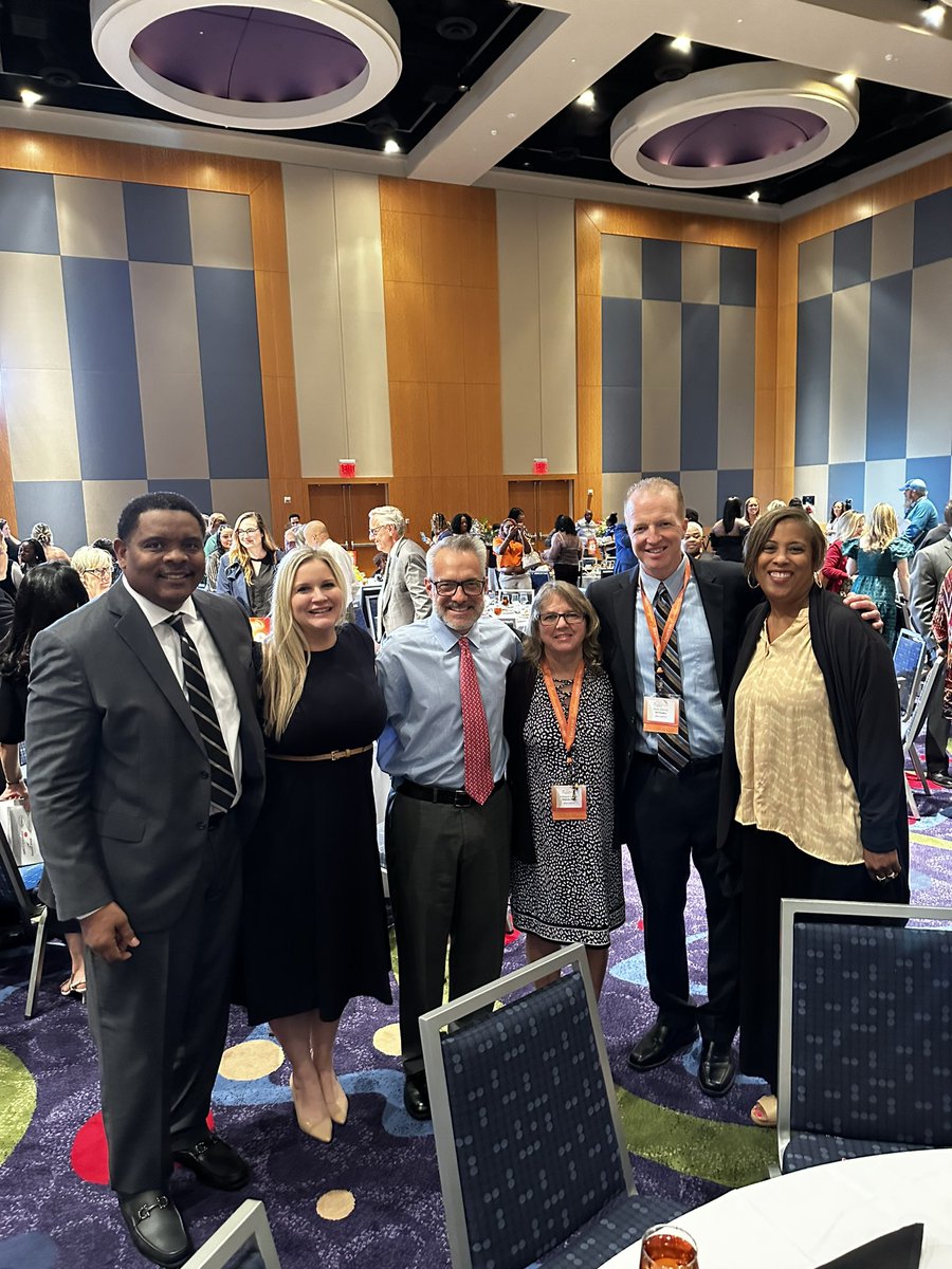 ZeiglerKatie's tweet image. It was a true honor to be apart of an amazing celebration today! It makes my educator 💗 full when we recognize and honor great teaching! Congratulations to Mr. White led and MS. White! #JCHSGladiators #FCSlegacy23 @FultonCoSchools @FultonZone6 @FCS_JCHS