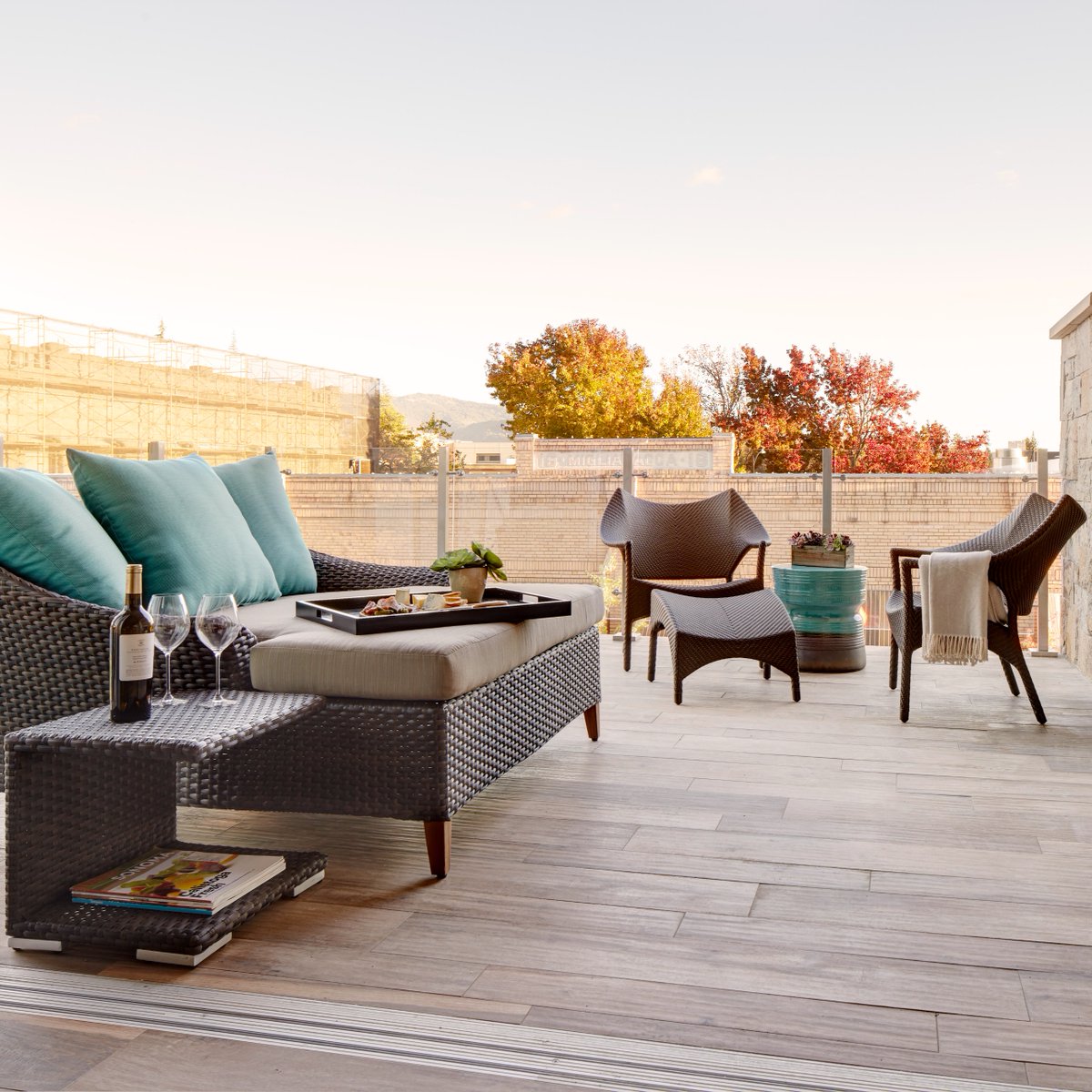 Escape this autumn and let Archer be your consummate host. 🍂

Tap the link here to "fall" in love with the season: bit.ly/3DZzW1y