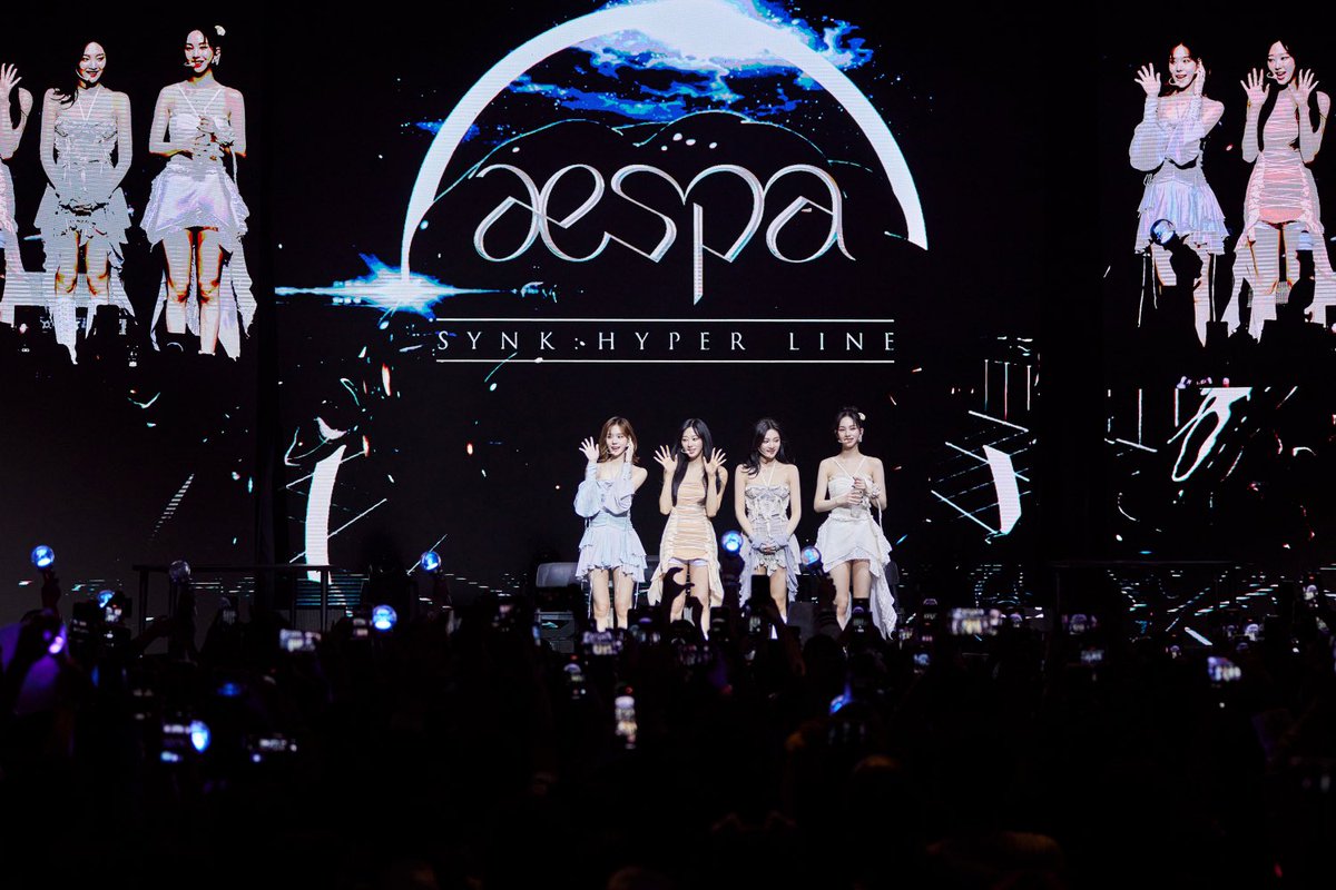 SMTOWNGLOBAL's tweet photo. aespa wrap up the Latin America tour with the sold-out Chile concert! Next up is Europe! The finish line for the world tour is just around the corner!

https://t.co/lBtK2rOfHf

#aespa #에스파 #SYNK_HYPERLINE
#aespa_SYNK_HYPERLINEinSANTIAGO
#aespaLIVETOUR2023_SYNK_HYPERLINE_inSANTIAGO