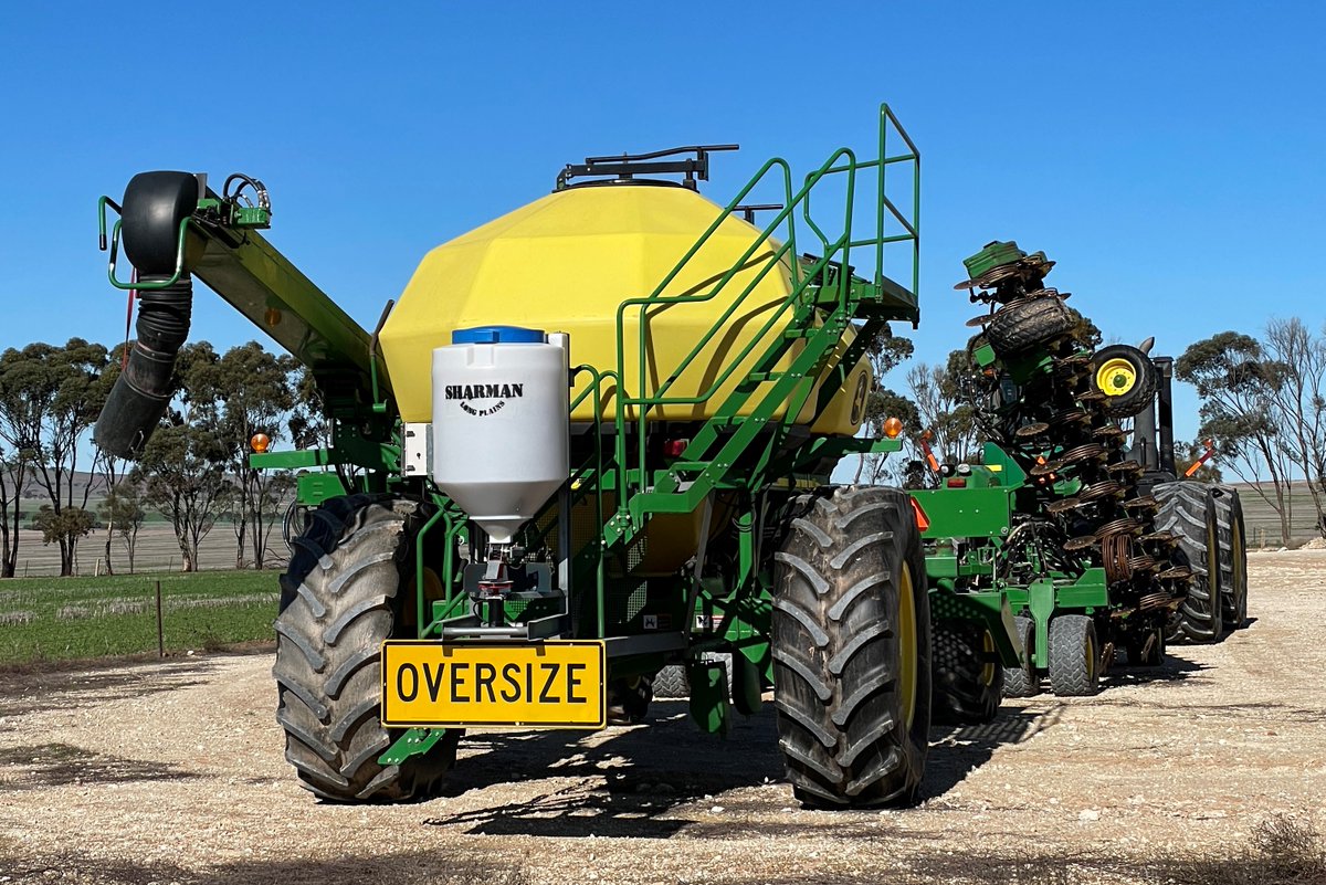 theGRDC's tweet photo. A project is underway to help growers reduce crop losses due to #mouse damage by optimising their bait spreading operations.
Read more: https://t.co/CMVYlRCGlK
๐ท Ben White
#GroundcoverOnline #CropProtection #MouseManagement https://t.co/b0oNsaf6uU