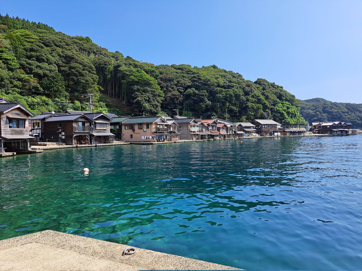 beanca22's tweet photo. 海の京都　伊根までドライブ
透き通るエメラルドブルーの海
ずっと見ていたかったな https://t.co/01LS5ZiO3A