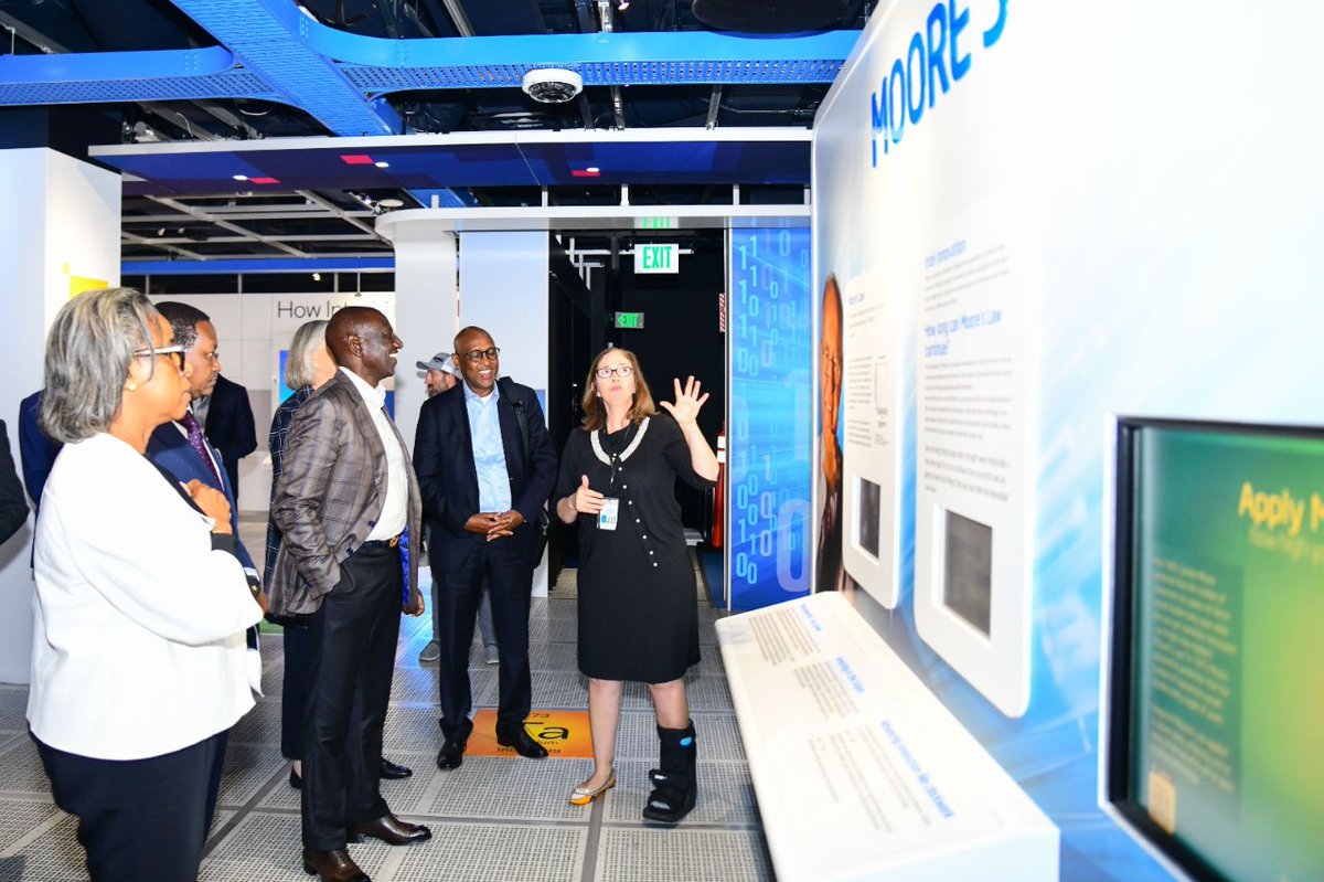 WilliamsRuto's tweet image. @intel has established an AI Developer Lab at Kenya Technical Trainers&apos; College to train master trainers for youth AI application development and is ready to venture into other areas.