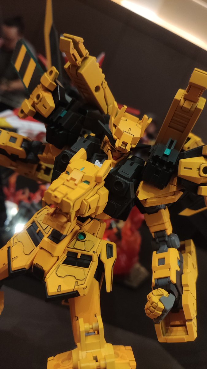 evoru_shawn's tweet photo. Entered a local Mecha Competition so wish me luck 

Title: Riot Repair Robo GunTaiga
(Basically a bootleg Gunleon so yeah)
#superrobotwars #mecha #gunleon #bandai #custommecha https://t.co/1YX4nOqFk2