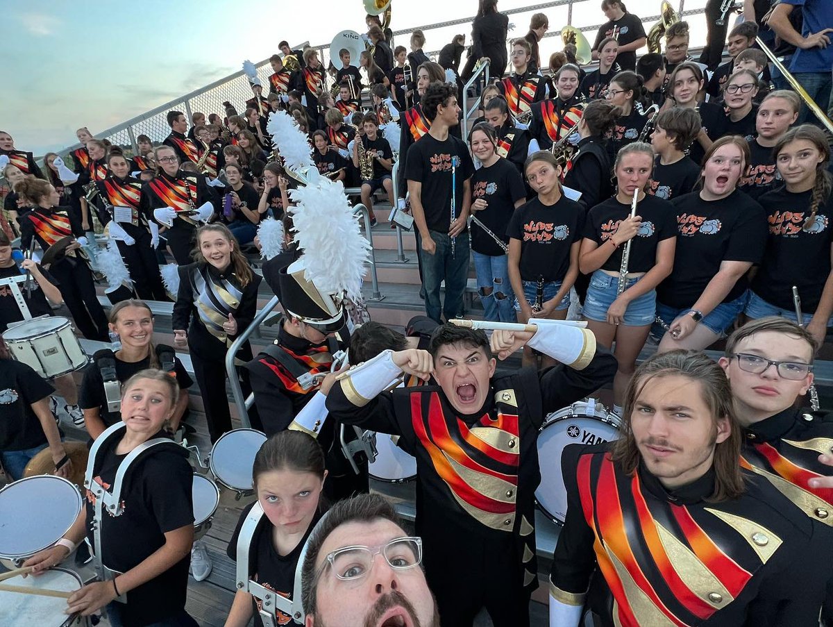 WaterlooHSBands's tweet photo. Another JH band night in the books!!!!! We had such a blast playing with you all tonight and we can’t WAIT till you are here with us. See you soon!!
#Future
#WaterlooBands
#WaterlooProud https://t.co/AZYqzboCQ1