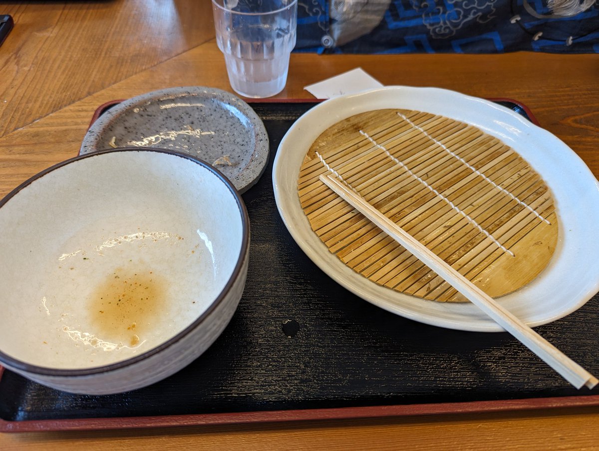 お気に入りのうどん屋行ってきた😍
肉きのこ汁うどん、めちゃうまだったぁ～！