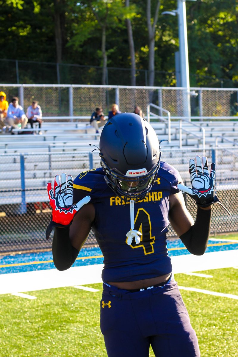 dariuss7k's tweet photo. good dub on week 3 over dematha https://t.co/KgZIaxoA0a