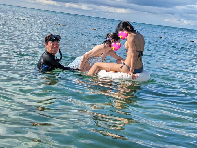 レンタル彼女沖縄旅行2日目の海 透明ダブルベットの下を潜る選手権 https://t.co/NW94ZiHDyn<a href="/tag/japanesegirl"class="tags"><span>#japanesegirl</span></a><a href="/tag/fansite"class="tags"><span>#fansite</span></a>