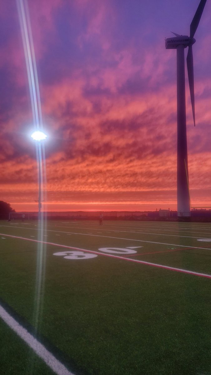 Calm before the storm. #hurricanelee #Lee #hullma #fridaynightlights #football