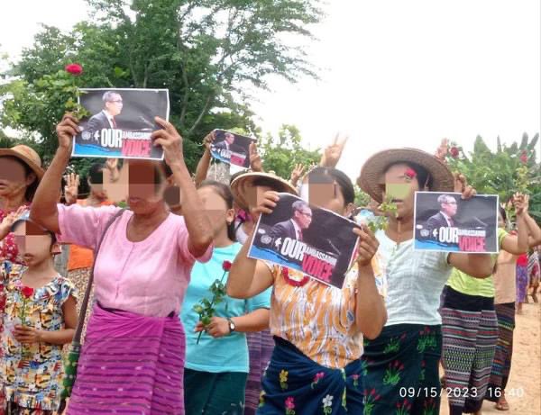 TayzarSan's tweet photo. #OurAmbassadorOurVoice

#ငါတို့သံအမတ်ငါတို့အသံ

#UKYAWMOETUN4MYANMAR

#MYANMAR4UKYAWMOETUN

#AcceptNUGRejectMilitary

#CredentialCampaign 

#WhatsHappeningInMyanmar https://t.co/NsP25jYpgF