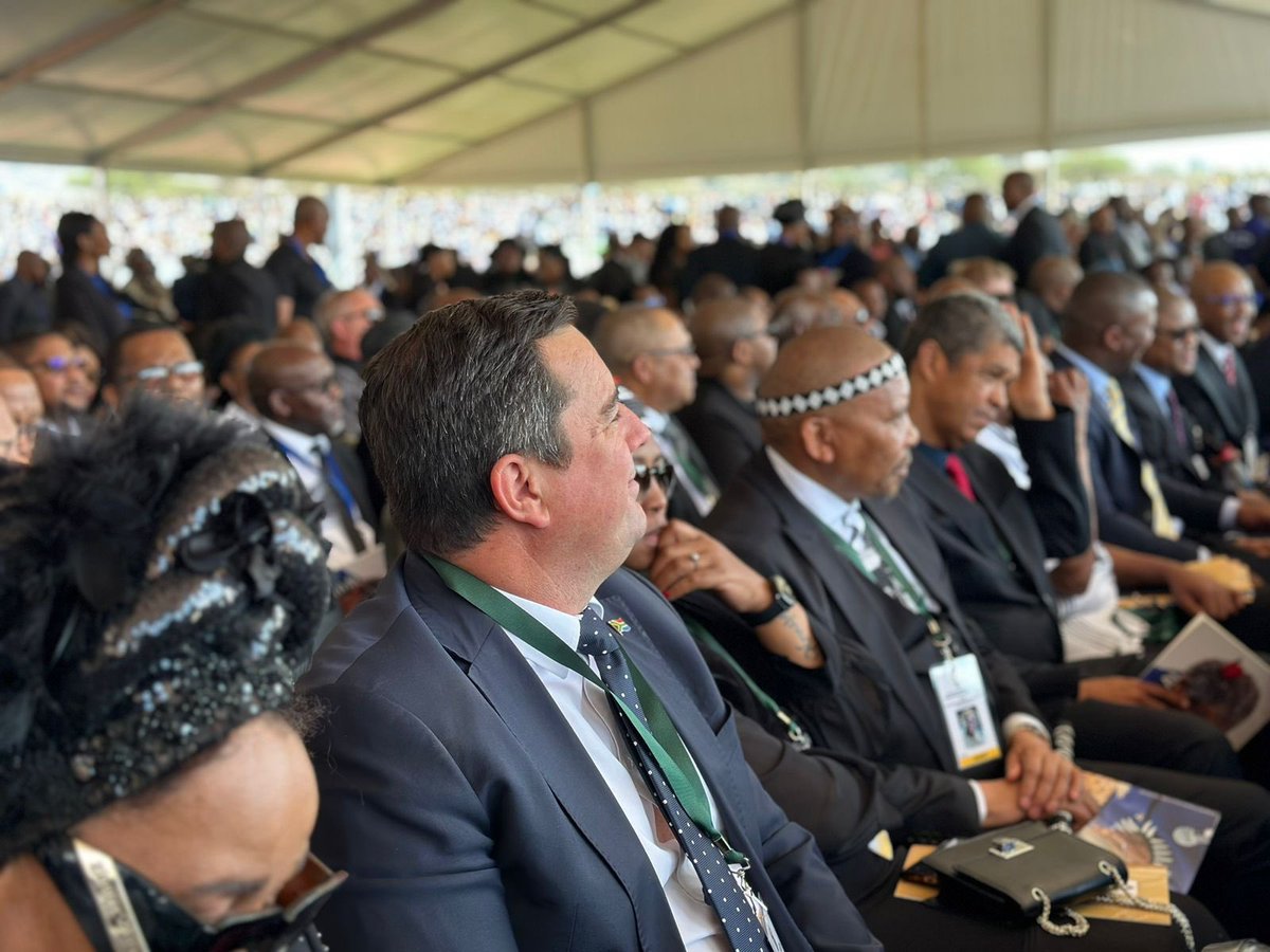 Our_DA's tweet photo. 📸 | DA Leader John Steenhuisen and the DA delegation are at the funeral service of Prince Mangosuthu Buthelezi. We extend our condolences to his family, to his beloved Inkatha Freedom Party and to the Zulu Nation. South Africans have lost a great leader.

Lala ngokuthula Shenge! https://t.co/Qgs3ebZzF5