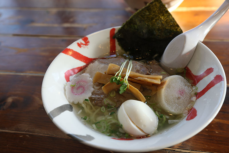 函館麺厨房あじさいの特塩拉麵