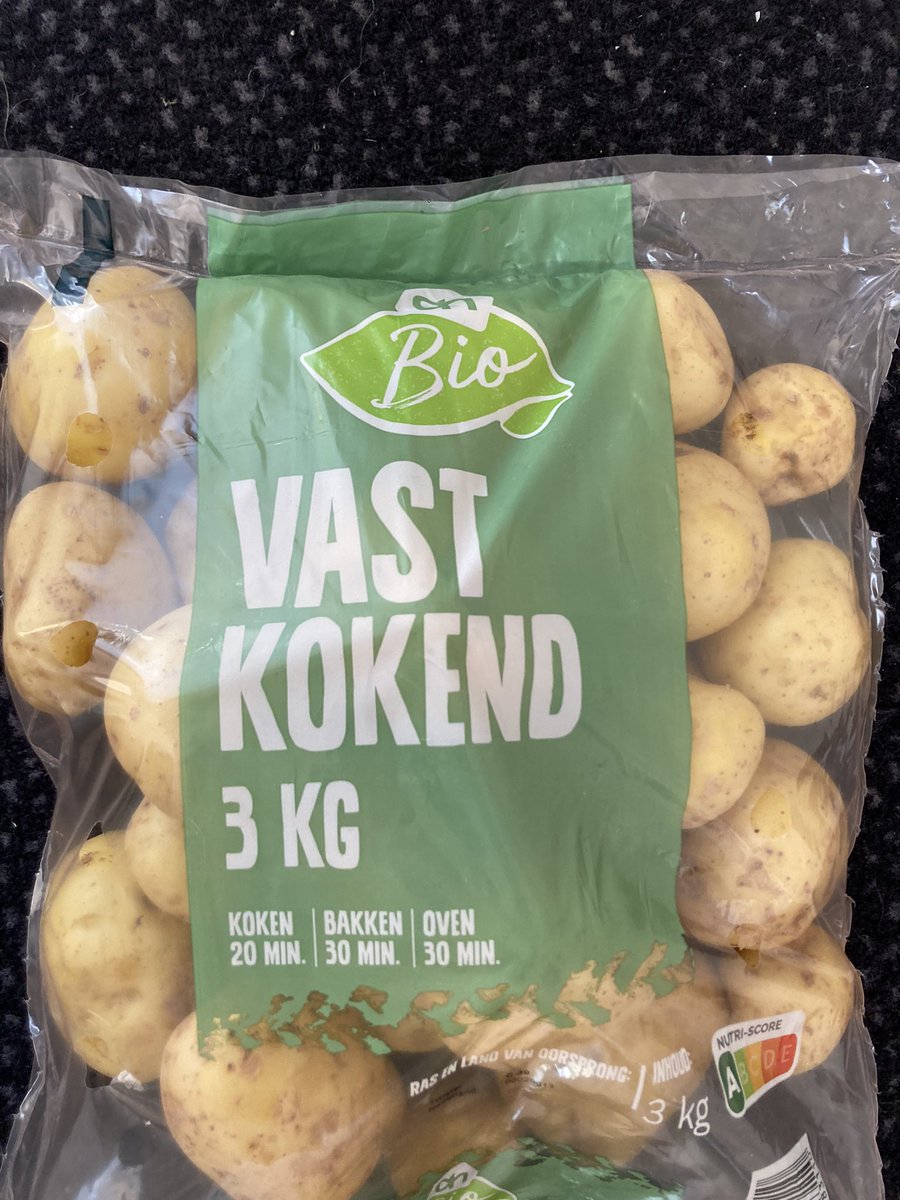 Je kunt eindeloos blijven waarschuwen voor parkinson en pesticiden. Effectiever is het aanpassen van je inkoopbeleid. En dat bespreken op verjaardagen, tijdens de koffie na de kerkdienst, op je partijcongres en op het schoolplein. 
#geenwoordenmaardaden