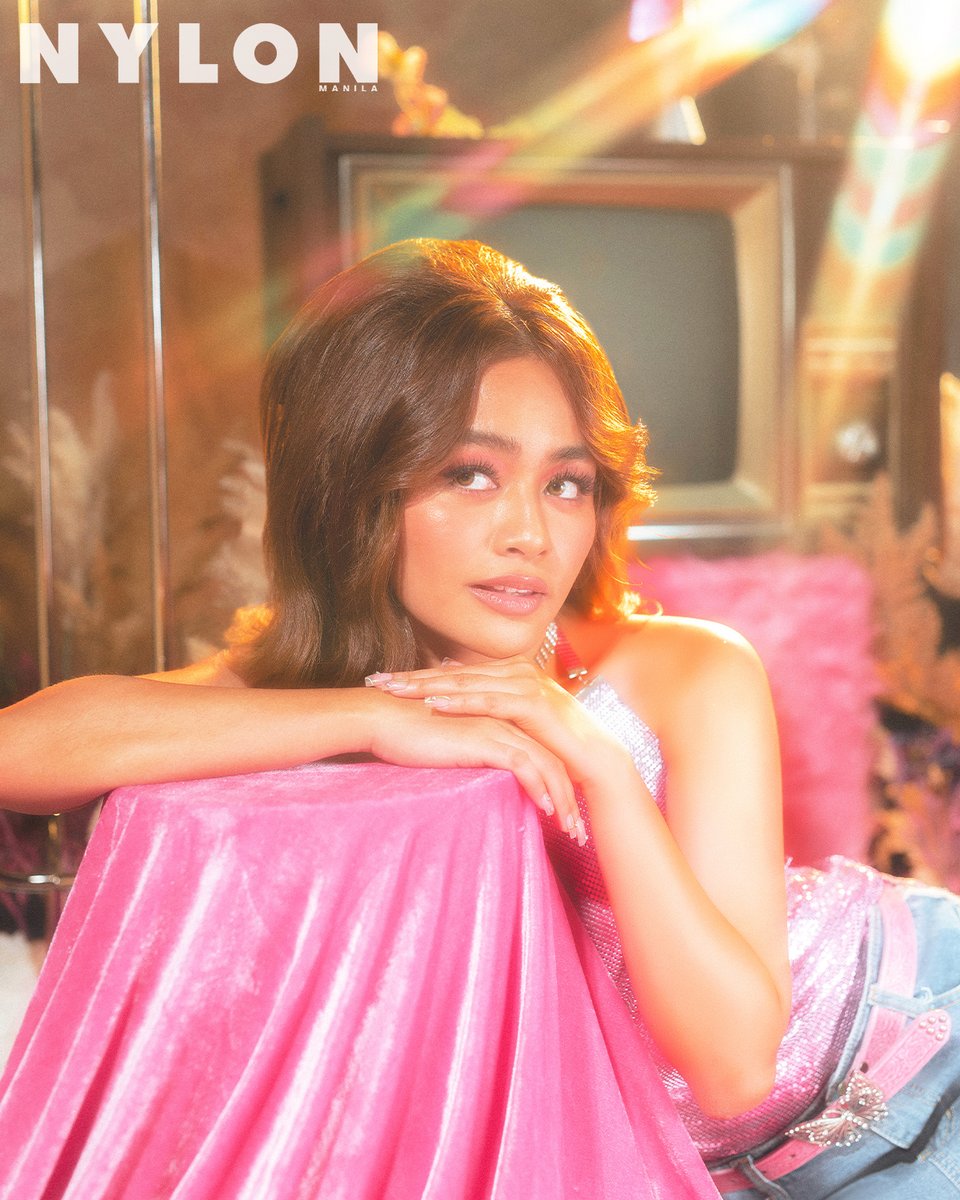 NYLONManila's tweet photo. For #Vivoree, opening up to people wasn't easy. But in her friendship with Kaori, they've managed to build something beautiful. 💫

Read the full cover story here.📲https://t.co/KI5uP2mGux https://t.co/qEu4KVayKp