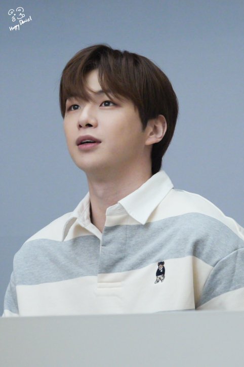 HappyDaniel1210's tweet photo. 230916 스파오 팬싸인회 PREVIEW 재업로드

🫶🫶

#강다니엘 #KANGDANIEL https://t.co/DgycIVfjn6