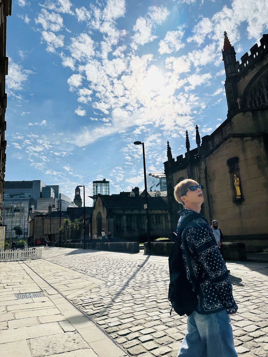 seungwoo files 📂 tweet media