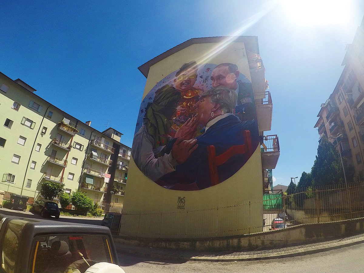 BLACKADAPROGRAM's tweet image. #ItsNotAGame di #Macs #SanGiovanni #Campobasso per #DrawTheLine #streets &amp;amp; #culture #Molise #Italia #Italy #streetart #urbanart #aerosolart #graffiti #stencil #stencilart #tags #world #life #art #arte #DrawTheLineFestival
#DrawTheLine2017 #murales #installationart #photography