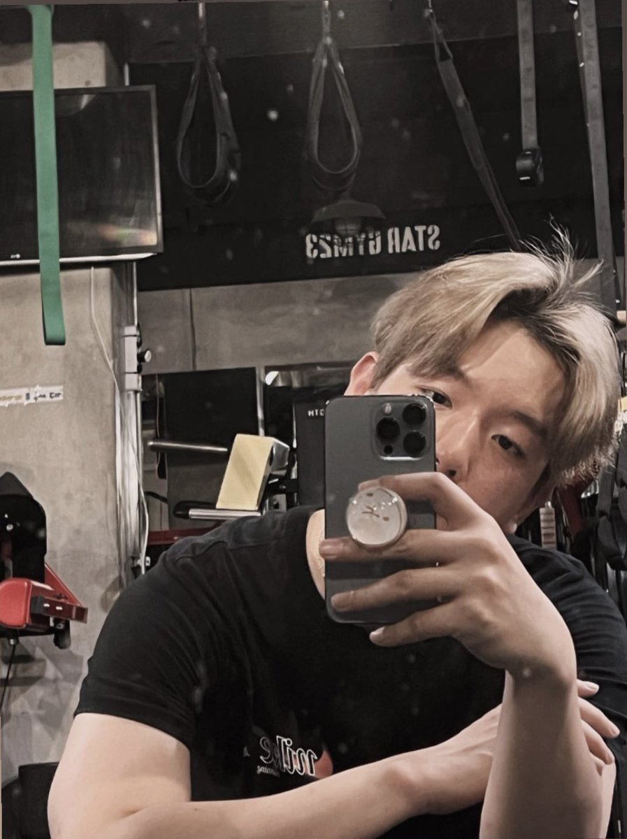 kokokbop's tweet image. BAEKHYUN UPDATE!! 🤍