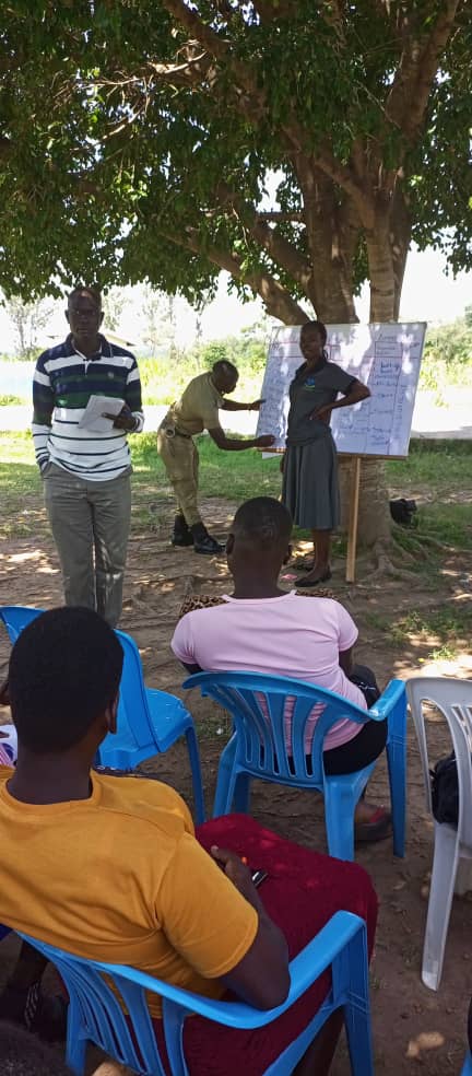 Tyovanu's tweet photo. # a community free from teen pregnancies' and child marriages, TDYAN-YOVANU utilizes Young Citizens Score Cards to bring together Health service users , Providers to dialogue &amp; commit to solutions as a team  @IpasOrg @PlanUganda @PPact @KyetumeC @PPFA https://t.co/J63HeQQde6