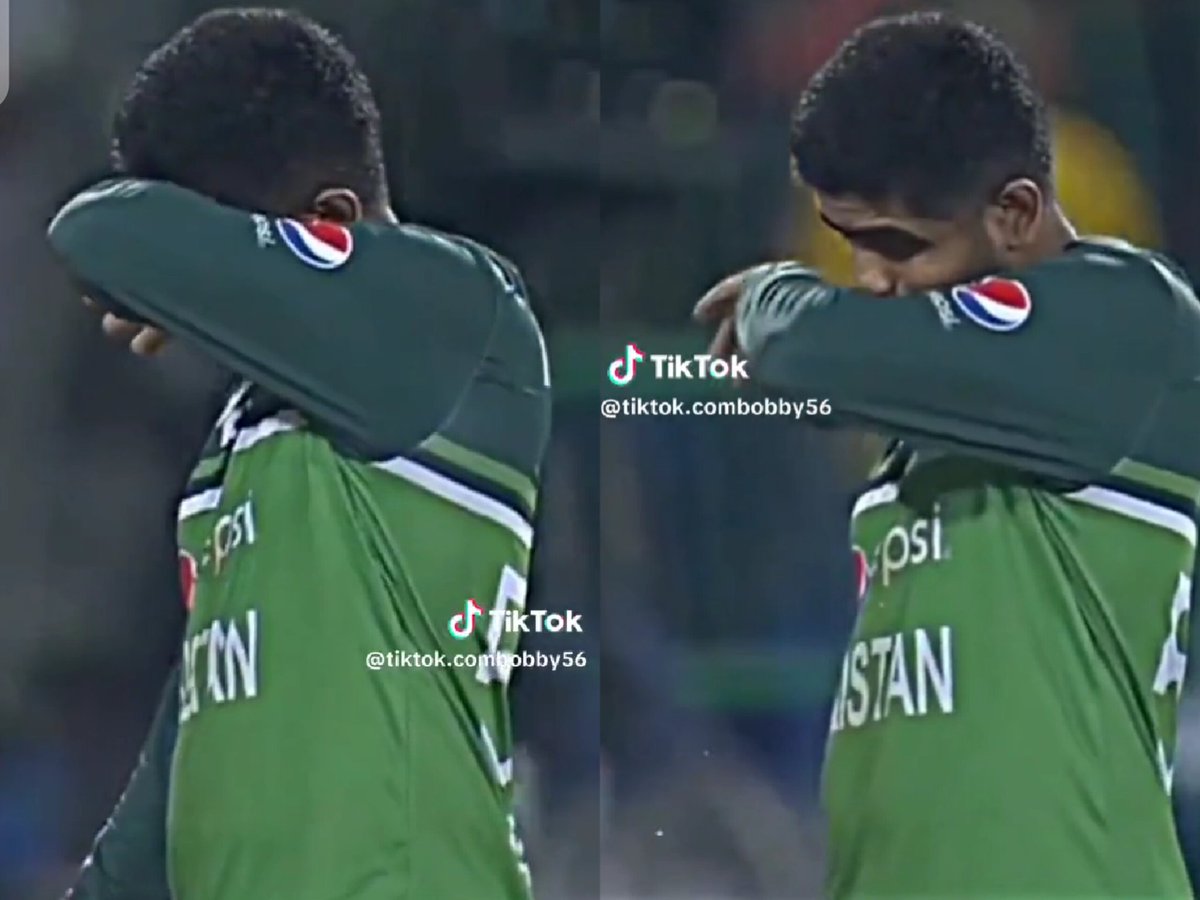 Muhamma03421872's tweet photo. He's always on the radar of haters, Kohlisons and snakes in our country. They wait for his failure to demean him. #BabarAzam needs us now. It's the real test of his true fans. Place a firm trust in him and shatter every agenda against him. Time to prove our loyalty Babarians https://t.co/dDvBqGw3je