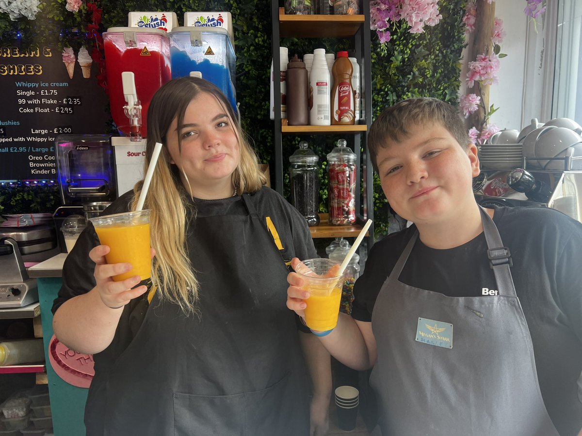 MegansStarr's tweet photo. Sampling a new special ~ coolers at Meganβs Starr Community Coffee House πππ₯π
#communitysupport #helpingustohelpyou #communitymatters #mentalhealthmatters #suicidprevention #volunteering #teammegansstarr https://t.co/PMsCiP5HNg