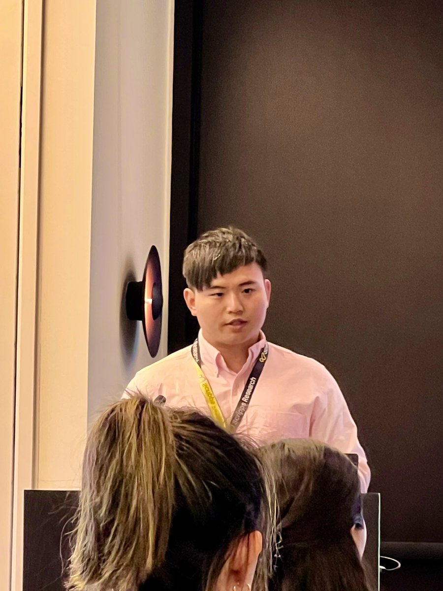TonyKuangTing's tweet photo. I appreciate another opportunity to share my research about #PPARg and #bladdercancer with so many excellent scientists at 2023 Scripps Graduate Student Symposium. #scrippsresearch #drugdiscovery #structureactivityrelationship #graduatestudentlife https://t.co/m9i82YVJOM