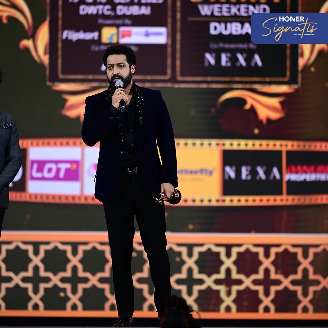 TelanganaFilm's tweet photo. #SIIMAAwards2023
*Best Actor (Kannada) - Yash (KGF2)
*Best Actor Critics (Kannada) - Rishab Shetty (Kantara) * Best actress (Kannada) - Srinithi (KGF2)
*Best Actor (Telugu) - NTR (RRR)
*Best Actress (Telugu) - Mrunal Thakur (Sita Ramam)
#tsfcc https://t.co/GMKYGjGst3