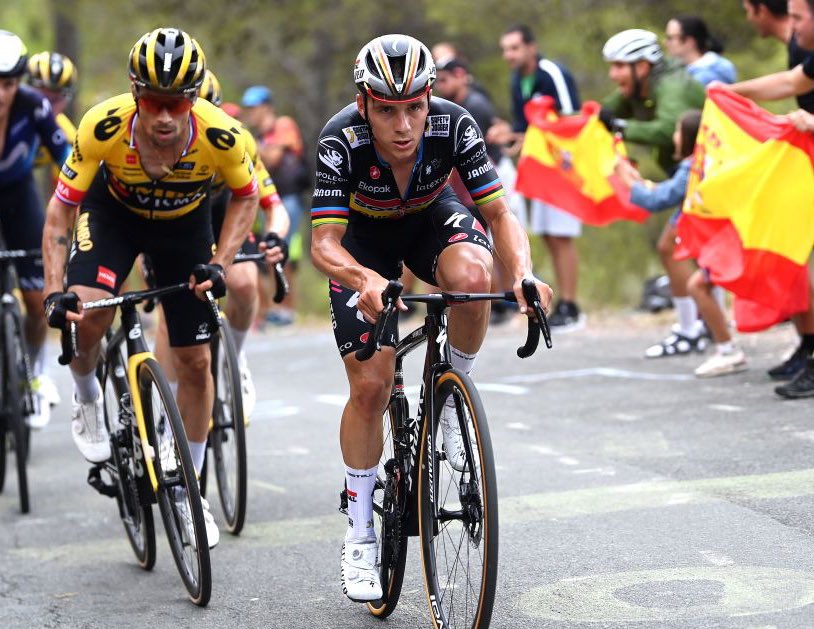 VeloProno's tweet photo. #LaVuelta23 

Étape 20 🇪🇸

Boost Winamax intéressant 

•REMCO 🇧🇪 ou PRIMOZ 🇸🇮 
Remporte l’étape 🏆 2.20

Je vois vraiment Remco de nouveau écraser la concurrence. https://t.co/5rwNj2X85r
