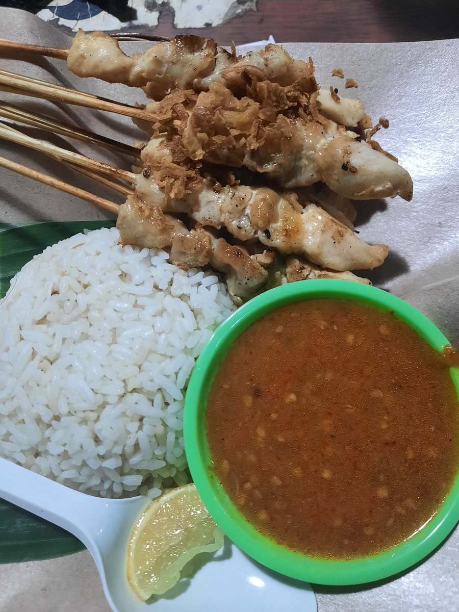 cacaamiw's tweet photo. Rekomendasi kulineran Semarang, Tembalang dan sekitarnya
A Thread — https://t.co/jBfhCMG7G9