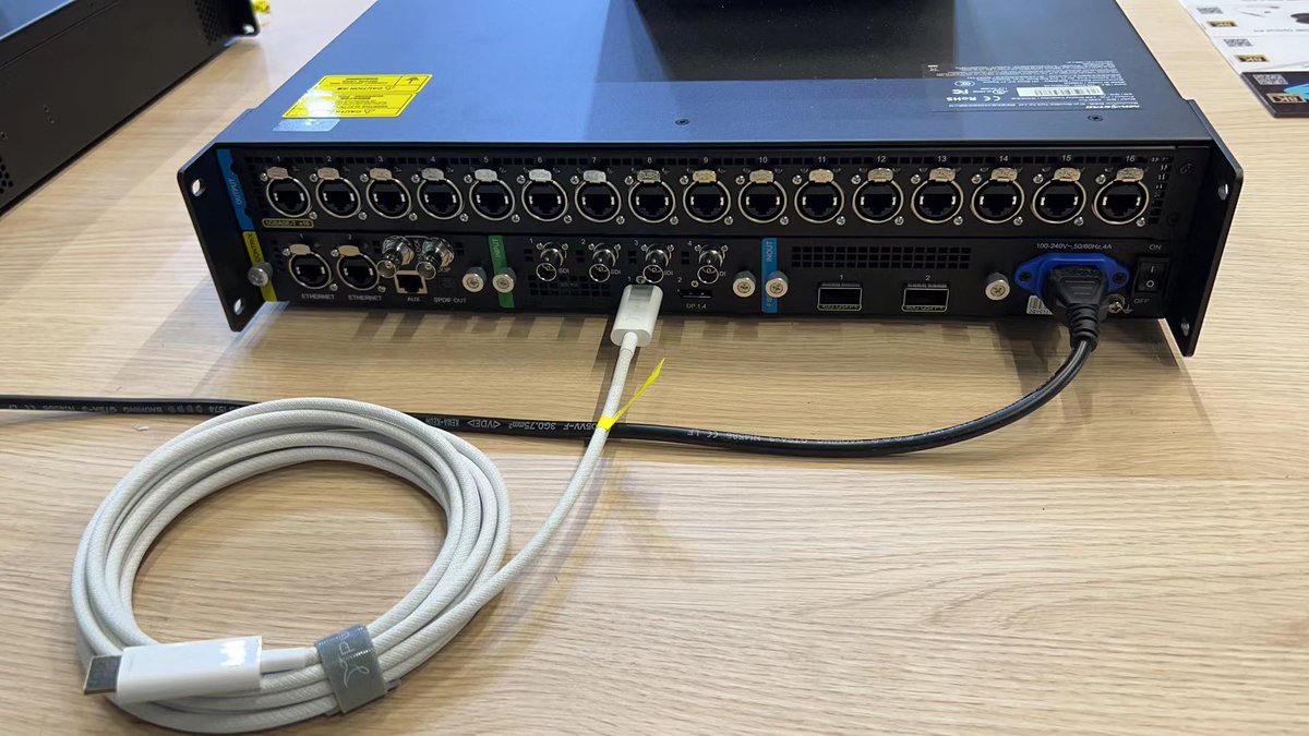Check it out! Our partner in crime @novastartech flexing at #IBC 2023 its powerful #8K flagship COEX LED controller along side with #PureFi Ultra certified, 8K60 supported #HDMI AOC. 
Best 8K DUO at the Pro AV space.

#ProAV #NovaStarTech #solutions #COEX #connectivity