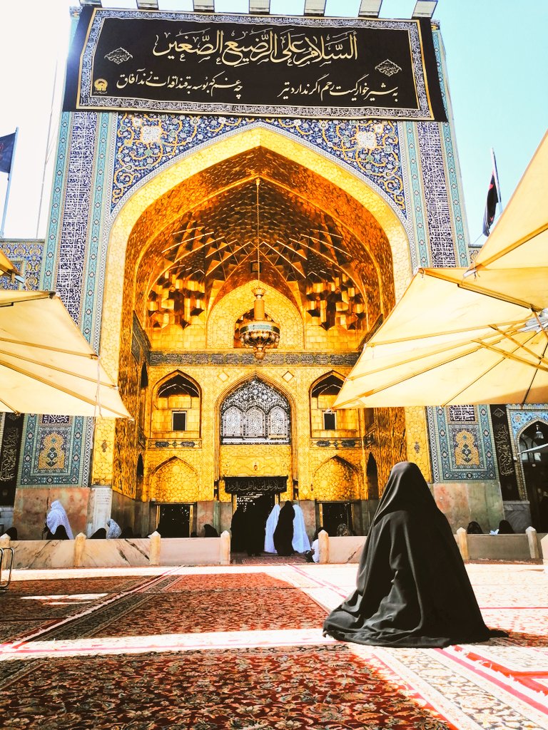 میگن امام رضا یجورِ خاصی 
رئوفه که، از هر جای عالم #دروازه_تشیع که
صداش کنی همون لحظه نگات 
میکنه میگه جانم...
#همه_خادم_الرضاییم
السلام علیکَ یا علیَّ بنَ موسَی الرضَا المُرتضی

شاه پناهم بده