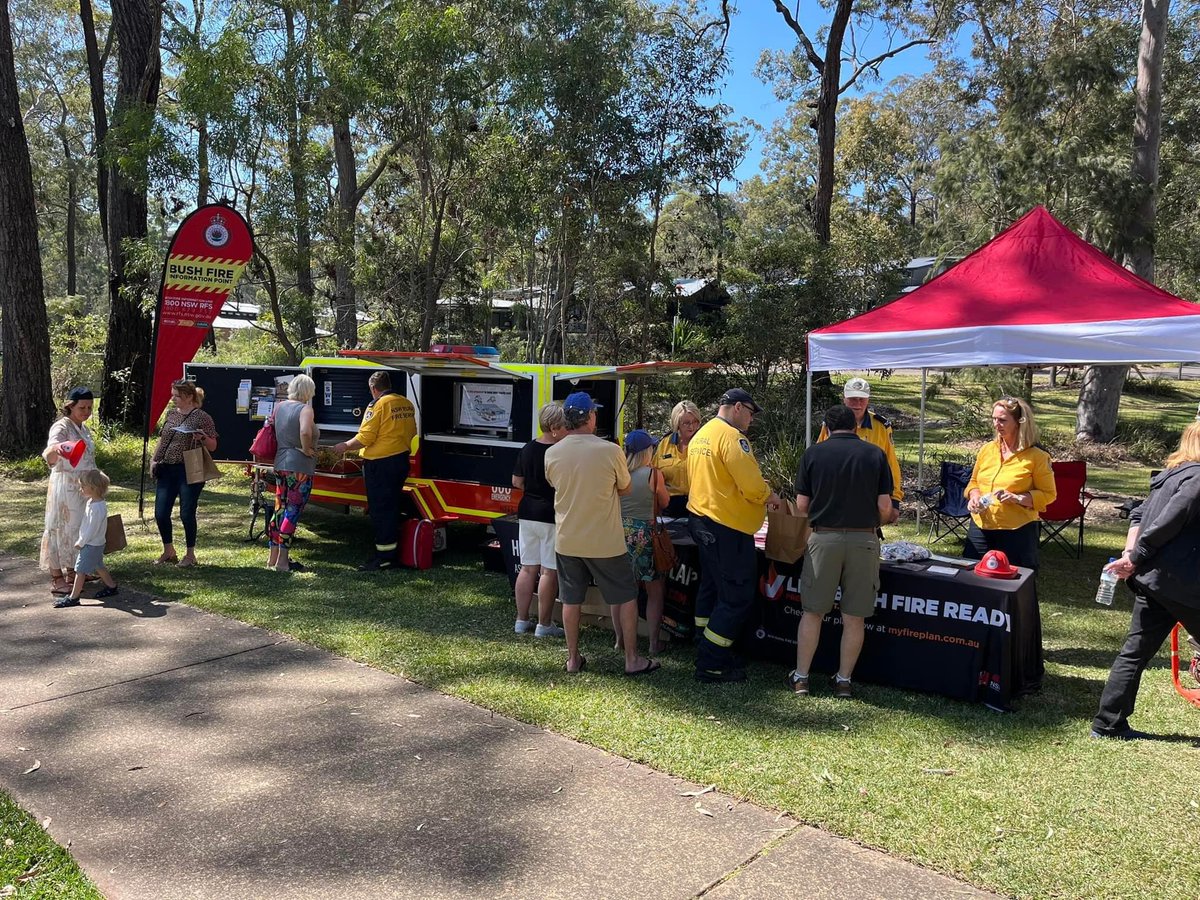 NSWRFS's tweet photo. Great to see so many people (and pets!) all over NSW Get Ready this weekend! Our #RFS members have been assisting residents prepare for the fire season today - and there are plenty more local events on tomorrow! Find your nearest #GetReadyWeekend event at https://t.co/MAPe7SNufl https://t.co/hRrdez1D50