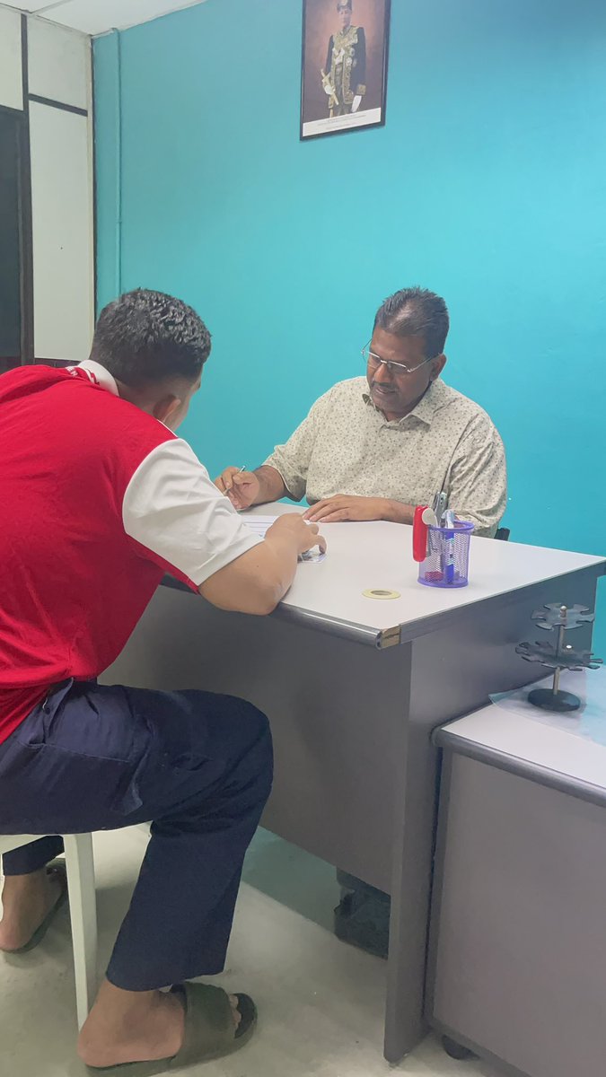 THSubra's tweet photo. 10am 8 /9/23 Pusat Khidmat yang beroperasi setiap hari Jumaat adalah platform yang sangat penting utk menyelesaikan masalah,mengedarkan maklumat, mengukuhkan komuniti,menyalurkan aduan&amp;mewakili warga#N25DunBukitSelambau untuk berbincang dengan pihak berkuasa dan agensi kerajaan. https://t.co/EfFcYkT9EV