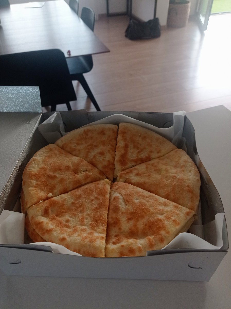 Mornings like this 😊
#khachapuri