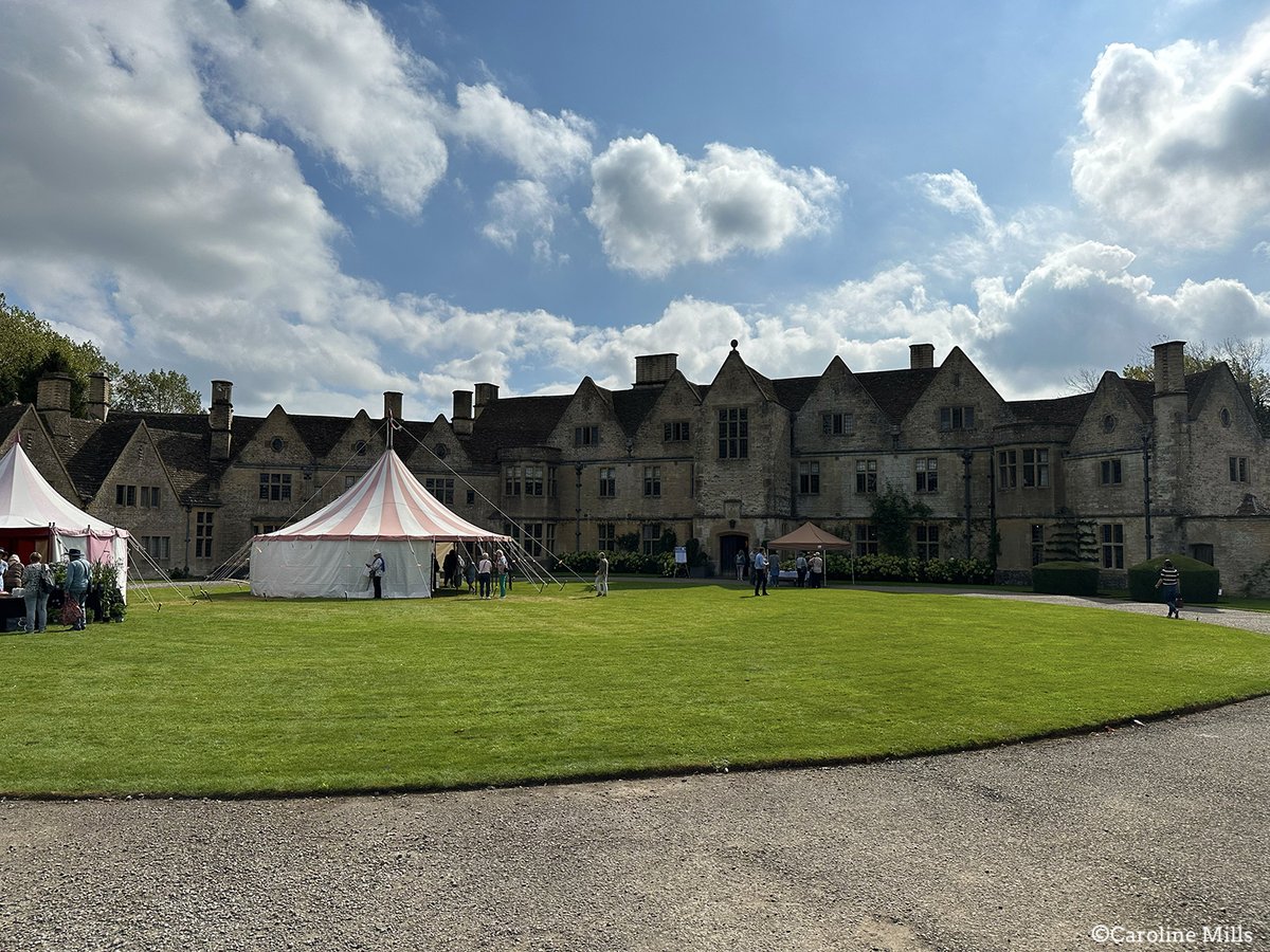 Crafts Alive - In The Maker's Hands, a festival of wonderful art &amp; craft from the <a href="/GlosGuild/">Gloucestershire Guild</a> in celebrated Rodmarton Manor, between #Cirencester &amp; #Tetbury. The house is an Arts &amp; Crafts Movement masterpiece, the perfect setting. Talks, Demos. All weekend. #community #Cotswolds