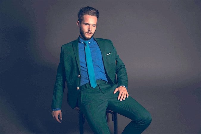 In the field of fashion and design, the concept of "Analogous" refers to combining colors that are adjacent on the color wheel. This color combination is based on the proximity and similarity of colors to each other