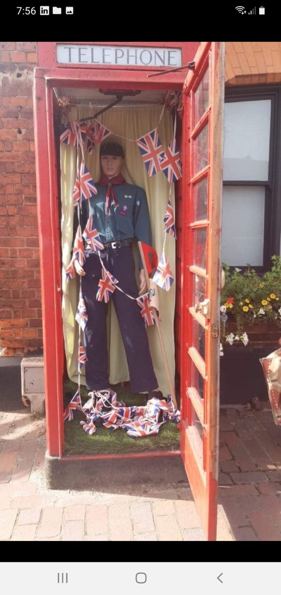 RiverheadParish's tweet photo. Our #redtelephonebox is carnival ready for tomorrow!

Sunday 17th Sept, 12noon - 4pm, the annual 3rd Riverhead &amp; Dunton Green Scout Group Carnival - Chipstead Common, Witches Lane.

Find out more 👇
https://t.co/yj7McsiSqN

#riverheadcarnival #riverheadkent https://t.co/IB0wBo4gSW