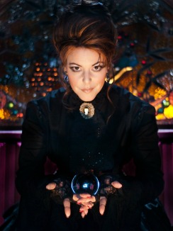 Magician Misty Lee of the Magic Castle joins me on the show! Listen! bit.ly/ITLP0609MP3