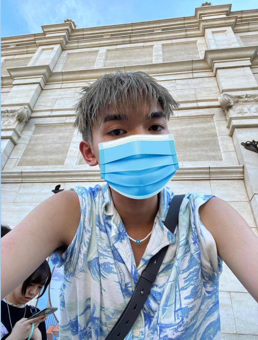 183UniStudent's tweet photo. 東京熱🥵🥵
典解咁浪漫嘅地方 
我唔係同仔仔黎😪 https://t.co/Zn5G0W4Oqb
