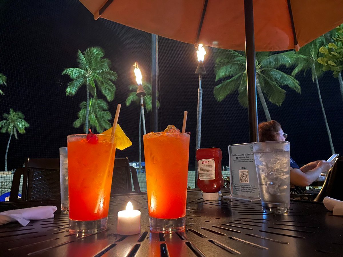 y2c2TGLldtqU3HO's tweet image. #STARTLAND #STARTPH #Panlo #KOUSEI　

ハワイの別荘でバカンス中😁
パソコン持ってきてなくてピンチ！！！
帰国後、速攻クラファン参加せねば！！！
フィリピンの学生さん、応援したい！！！