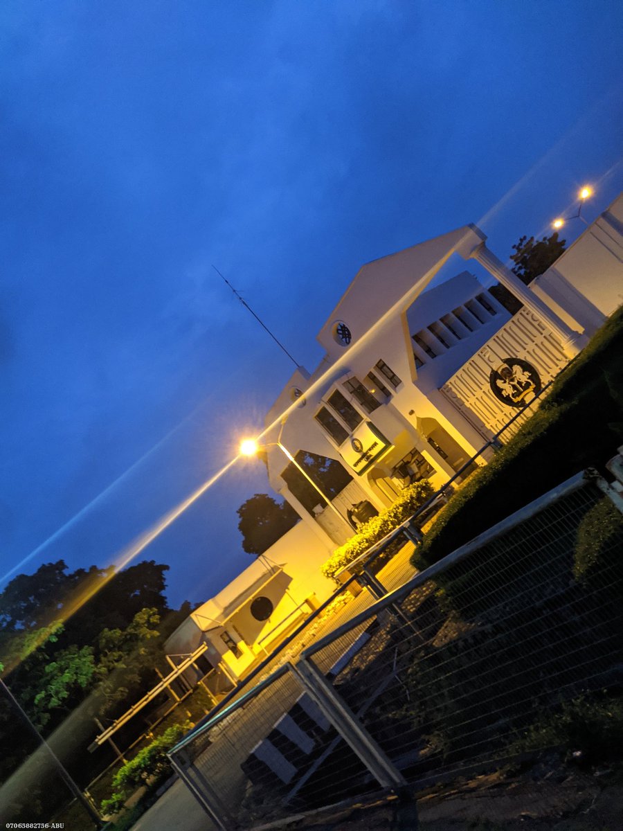 beastAlee's tweet photo. Hello, #NasarawatwitterCommunity I dare you to drop a more beautiful picture of anyplace in nasarawa state.
👇
Govt. House Lafia 📍 https://t.co/zNZwXECuut