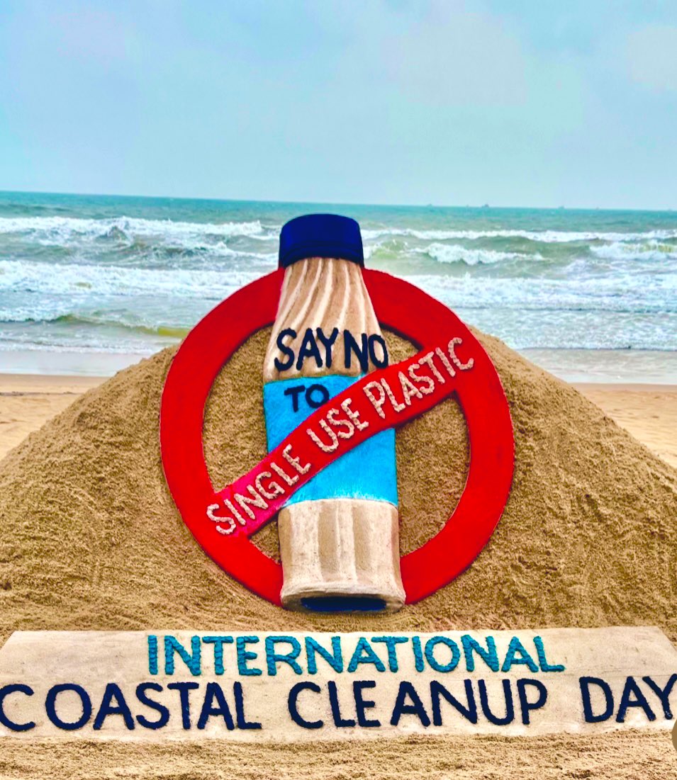 On the #InternationalCoastalCleanupDay 
My SandArt  with message “Say No To Single Use #Plastic  “ at Puri  in Odisha.
#BeatPlasticPollution