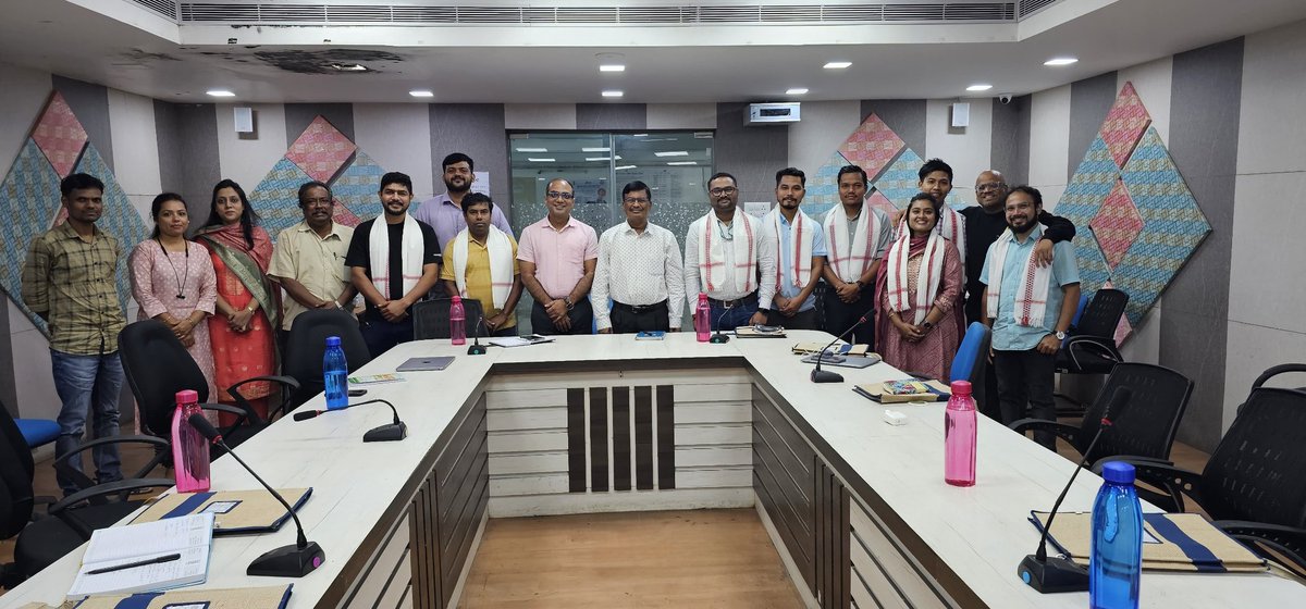 onlineJSLPS's tweet photo. A team from @TripuraSRLM visited #JSLPS to be trained on 'Ultra Poor Graduation Approach integrated into Community Institution.'
@onlineJSLPS in partnership with @thenudge_in implementing a special project #UPAJ for the upliftment of ultra-poor families in Jharkhand.
@MoRD_GoI https://t.co/sfUVETvqsO