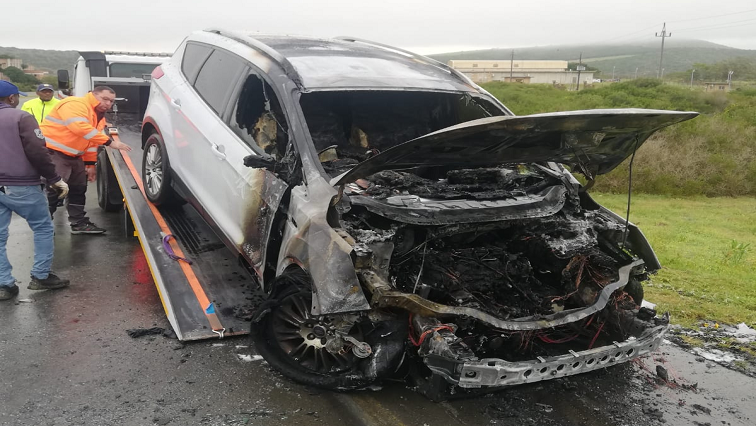 SABCNews's tweet photo. A woman from Mossel Bay in the Western Cape wants the Ford Motor Company to take accountability for her Ford Kuga catching fire while she was driving her children to school.
https://t.co/NFt5yWHeHa https://t.co/cpo4MWuDv1