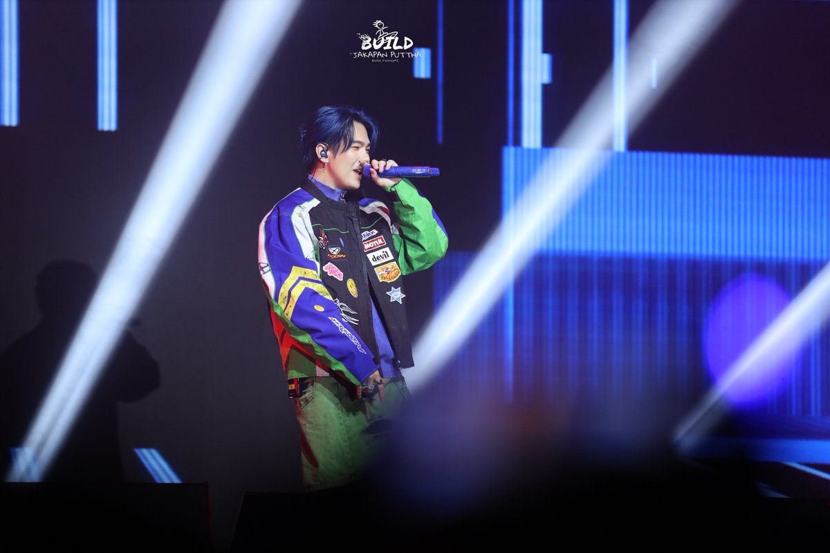 Build_FamilyFC's tweet photo. BE YOUR LUVE 💙🎵 ฟังสดๆกันครั้งแรกดีมากกกกกกก

#Jinjiancheng1stFMinMacau
#มาเก๊าเหน๋โหวเลทโกวบิวบิว 
#BuildJakapan @JakeB4rever 
#Beyourluve https://t.co/9p1XewppBW