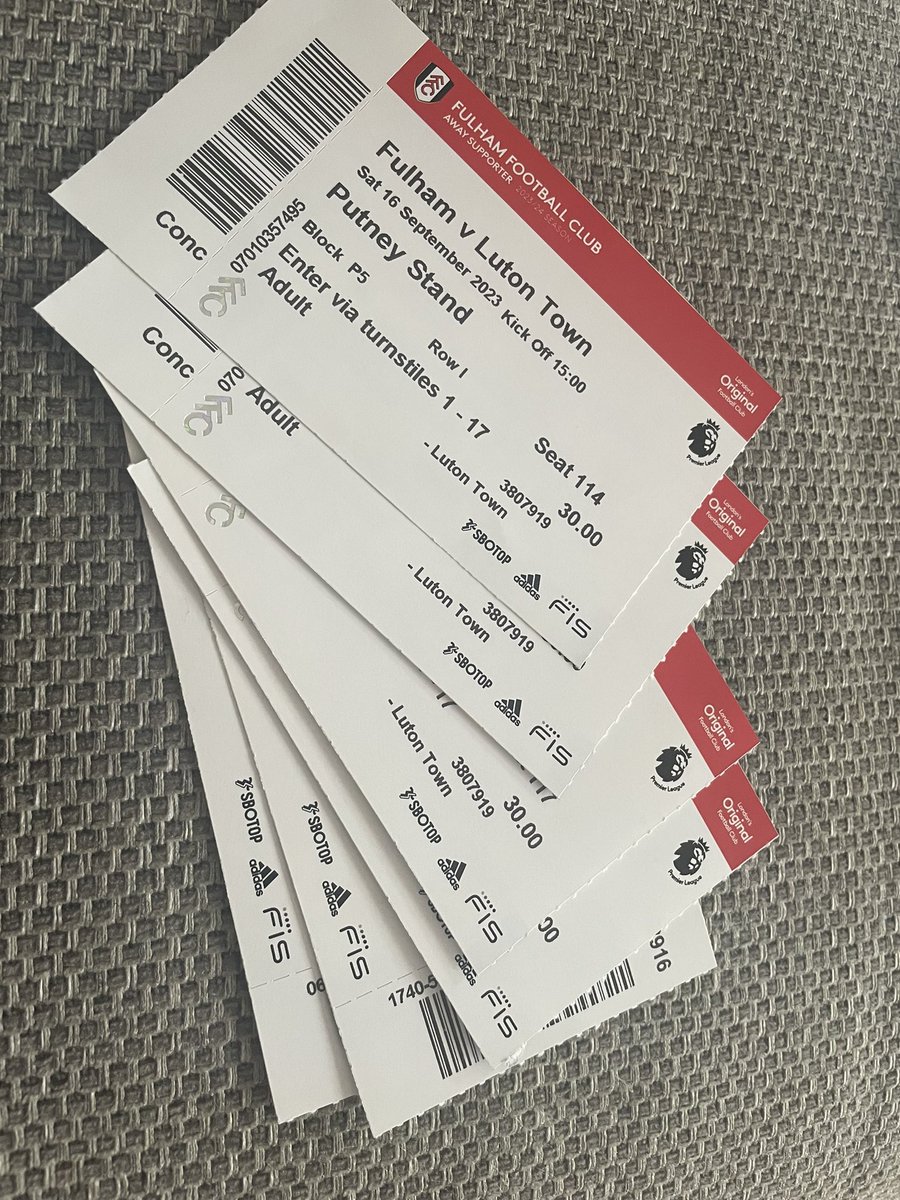 KarlDanes1's tweet photo. ⚽️ Away Game day no.3.   @LutonTown vs @FulhamFC in @premierleague for the Hatters today.  Believe &amp; the points will arrive.🤞🏻🚕 🚂 🍻 #COYH  #loyalsupporters  👏🏻 https://t.co/wREAvM6Kl5