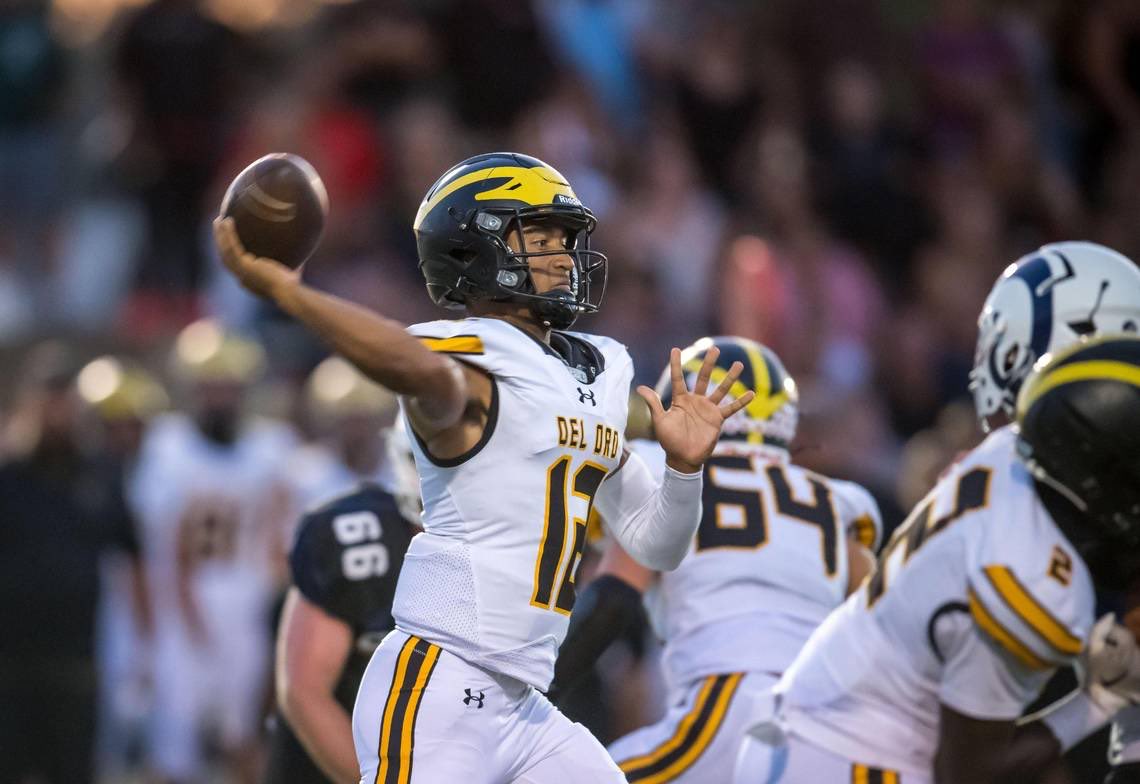 Joe Davidson (@sacbee_joed) on Twitter photo <a href="/CadenPinnick/">Caden Pinnick</a> is the most exciting playmaker QB for <a href="/delorofootball/">Del Oro Football</a> since <a href="/randyfasani/">Randy Fasani</a> in the 1990s.
<a href="/CasaRobleFB/">Casa Roble Football</a> just may run table now.
Story:
Pinnick’s QB ‘magic’ leads No. 5 Del Oro over No. 6 Casa Roble in clash of
sacbee.com/sports/high-sc… <a href="/CadenPinnick/">Caden Pinnick</a> is the most exciting playmaker QB for <a href="/delorofootball/">Del Oro Football</a> since <a href="/randyfasani/">Randy Fasani</a> in the 1990s.
<a href="/CasaRobleFB/">Casa Roble Football</a> just may run table now.
Story:
Pinnick’s QB ‘magic’ leads No. 5 Del Oro over No. 6 Casa Roble in clash of
sacbee.com/sports/high-sc…