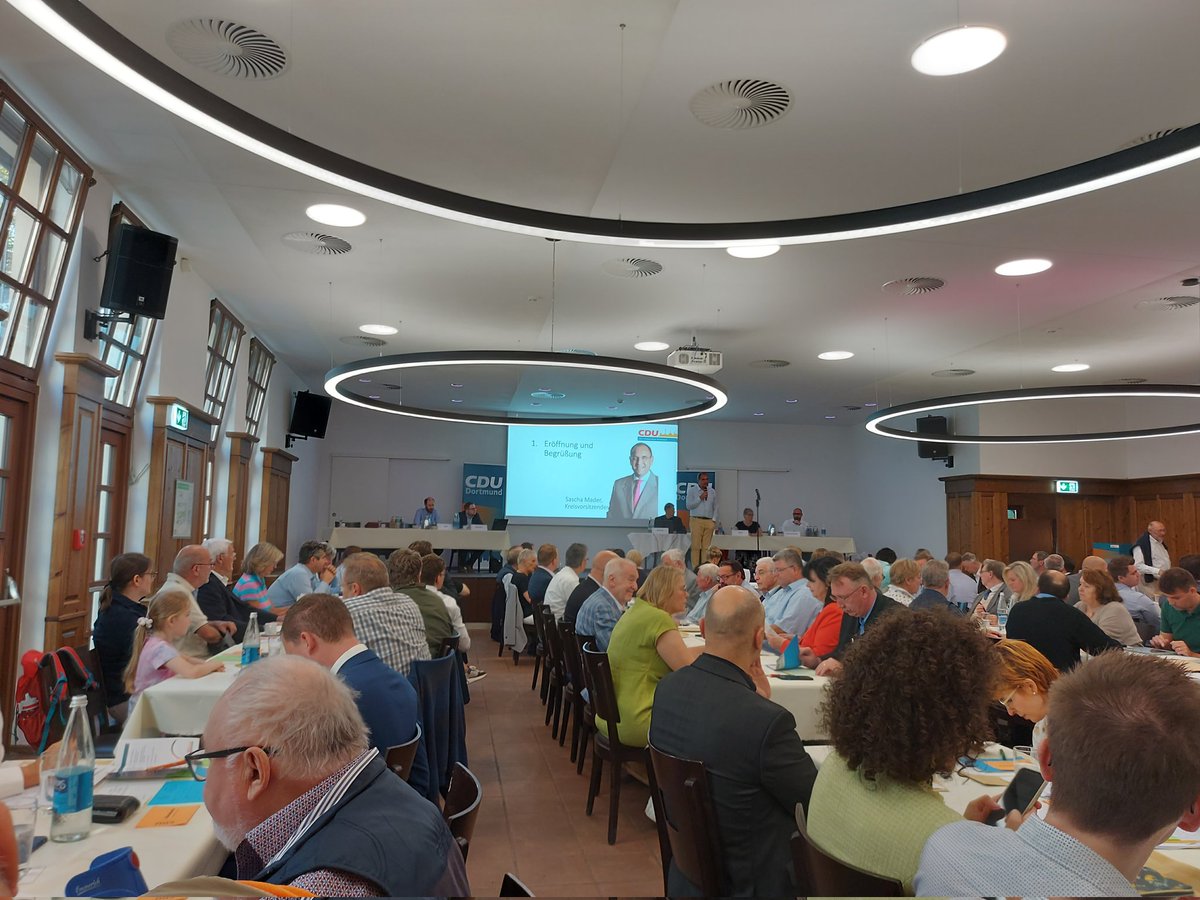 Guten Morgen aus Dortmund.  Kreisparteitag, davor Nachtdienst.  Schlaf ist eh überbewertet.
<a href="/cdufraktionDO/">CDU-Fraktion Dortmund</a>
<a href="/cdudortmund/">CDU Dortmund</a> 
#CDU